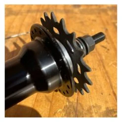 Moyeu COLLECTIVE C2 Arrière Noir -Boutique Campagnolo moyeu collective c2 arriere noir 3